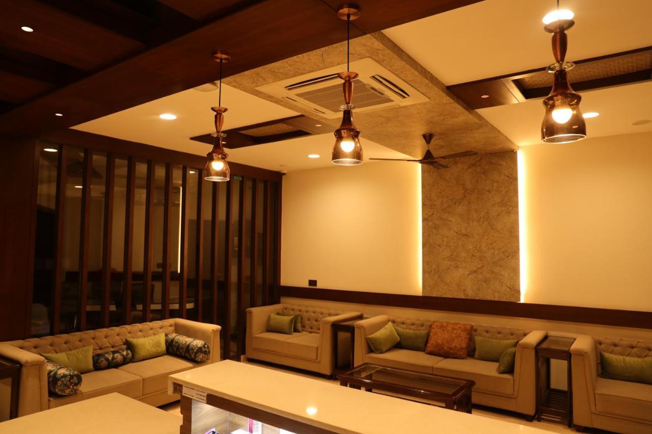 Hotel Amantran Inn Udaipur Bagian luar foto